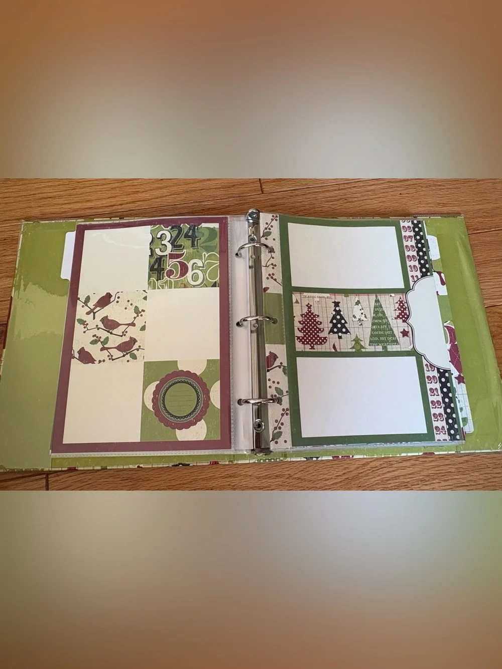 Making Memories Holiday Cooking Recipe Organizer  Mistletoe NEW